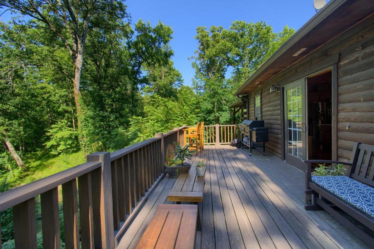 Luxury Pearcy Cabin With 5 Private Acres And Hot Tub! Eksteriør billede