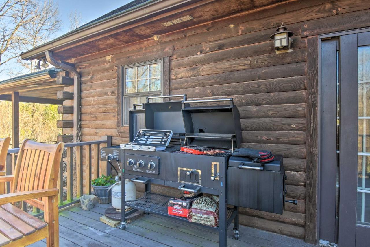 Luxury Pearcy Cabin With 5 Private Acres And Hot Tub! Eksteriør billede